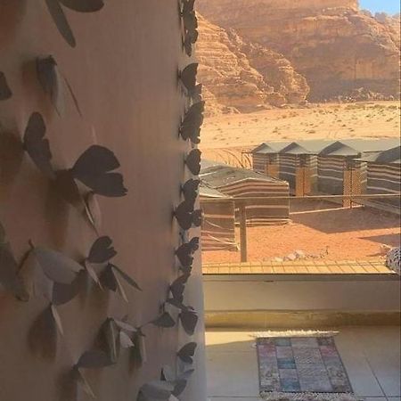 Martian Camp Hotel Wadi Rum Bagian luar foto
