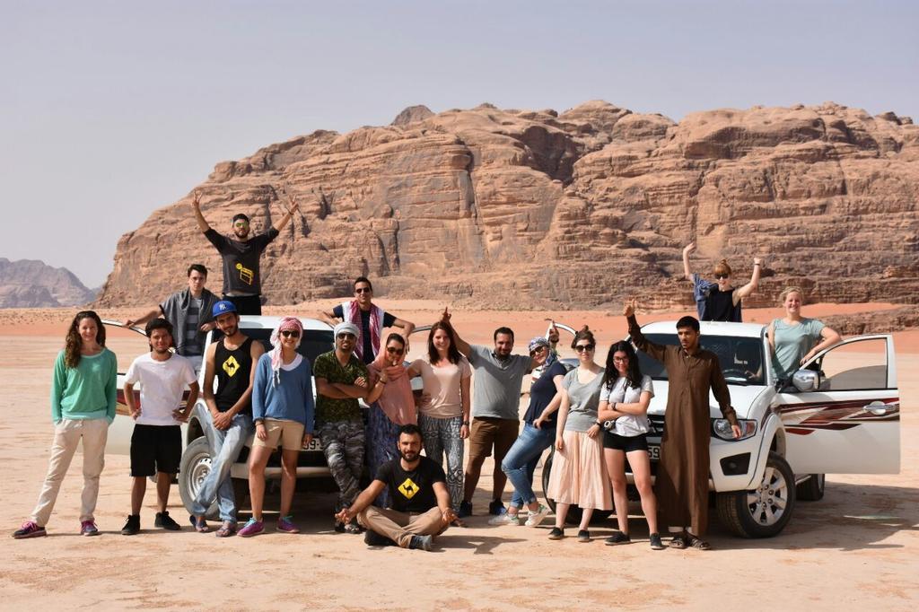 Martian Camp Hotel Wadi Rum Bagian luar foto