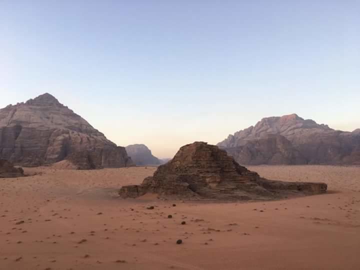 Martian Camp Hotel Wadi Rum Bagian luar foto