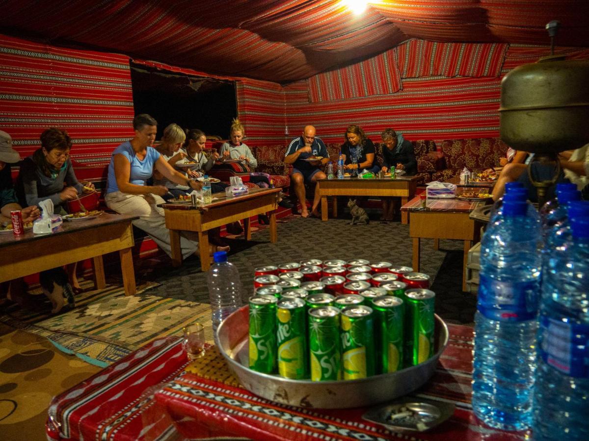 Martian Camp Hotel Wadi Rum Bagian luar foto