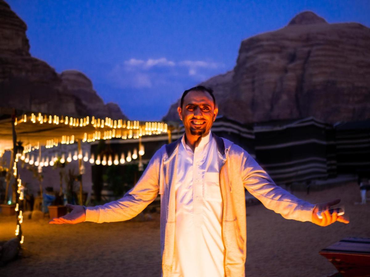 Martian Camp Hotel Wadi Rum Bagian luar foto